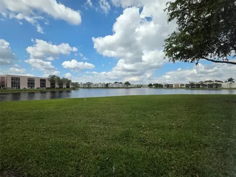7611 Southampton Terrace Tamarac FL 33321