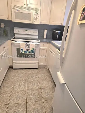 2998 E Sunrise Lakes Drive Sunrise FL 33322
