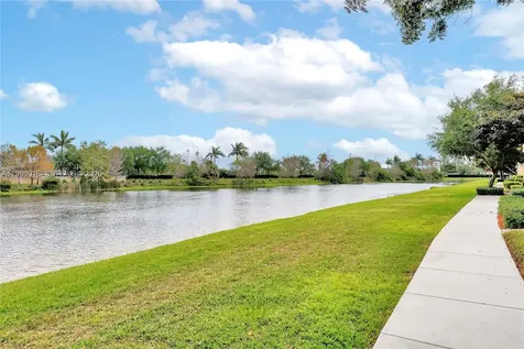 4308 Cascada Circle Cooper City FL 33024