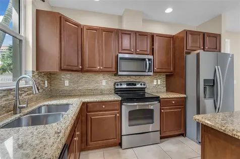 4308 Cascada Circle Cooper City FL 33024
