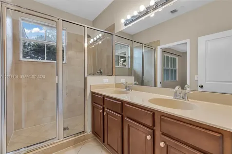 4308 Cascada Circle Cooper City FL 33024