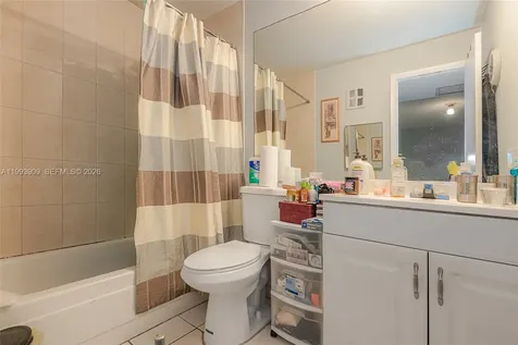 6768 SW 39th Court Davie FL 33314