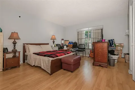 6768 SW 39th Court Davie FL 33314