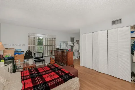 6768 SW 39th Court Davie FL 33314