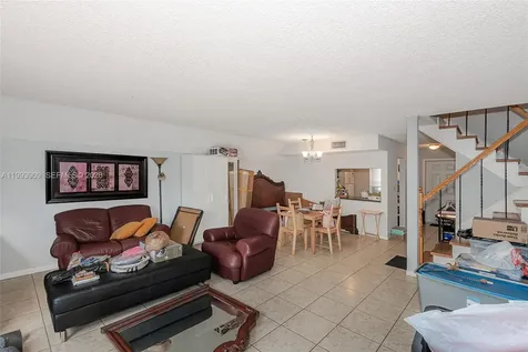 6768 SW 39th Court Davie FL 33314
