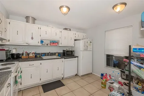 6768 SW 39th Court Davie FL 33314