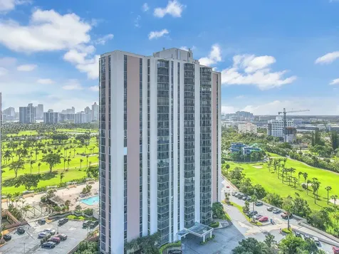 20301 W Country Club Drive Aventura FL 33180
