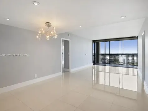 20301 W Country Club Drive Aventura FL 33180