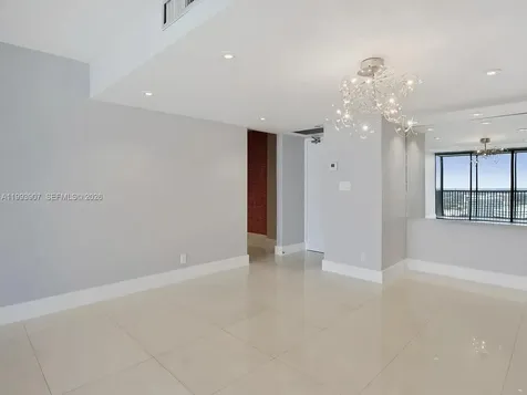 20301 W Country Club Drive Aventura FL 33180