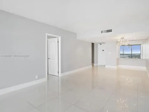 20301 W Country Club Drive Aventura FL 33180