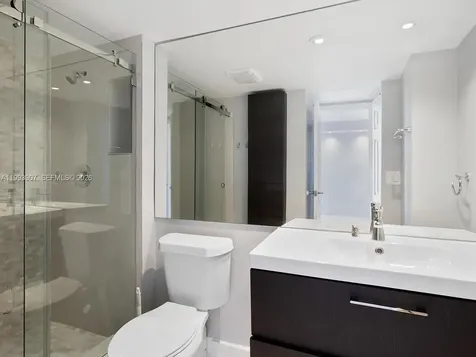 20301 W Country Club Drive Aventura FL 33180