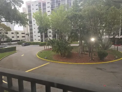 17021 N Bay Road Sunny Isles Beach FL 33160
