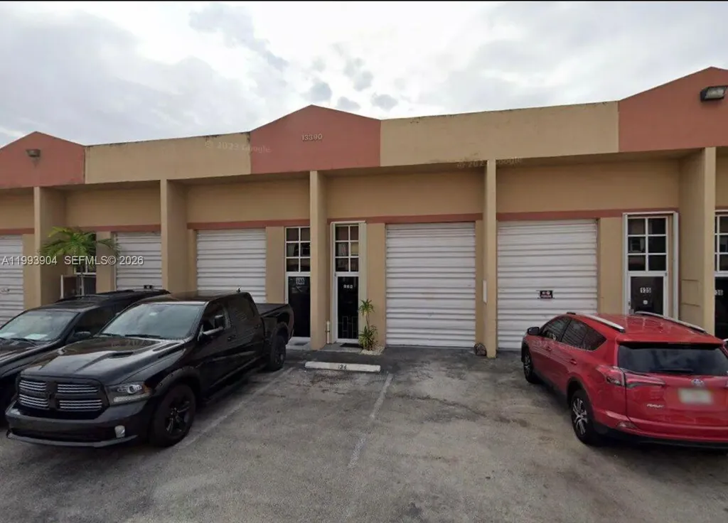 13390 SW 131st Miami FL 33186