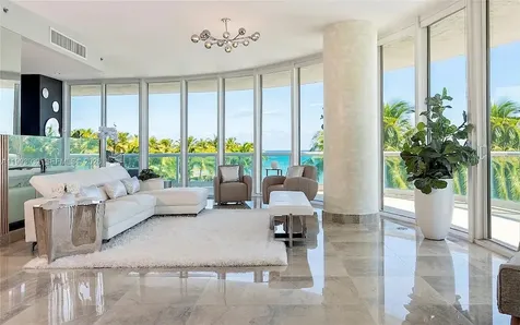 100 S Pointe Drive Miami Beach FL 33139