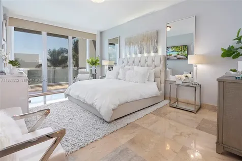 100 S Pointe Drive Miami Beach FL 33139