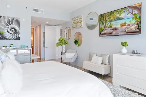 100 S Pointe Drive Miami Beach FL 33139