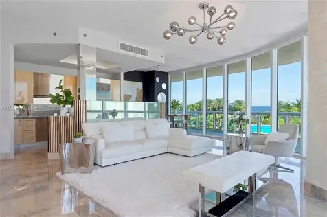 100 S Pointe Drive Miami Beach FL 33139