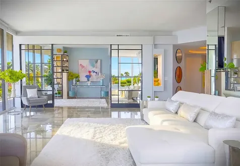 100 S Pointe Drive Miami Beach FL 33139