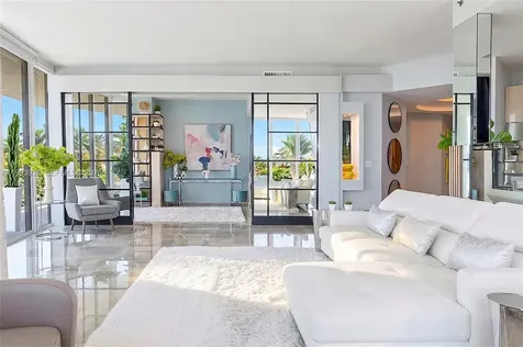 100 S Pointe Drive Miami Beach FL 33139