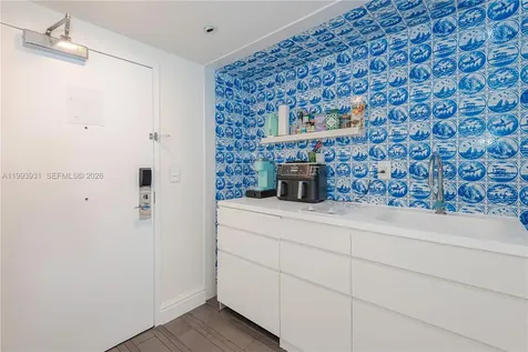 1100 West Avenue Miami Beach FL 33139