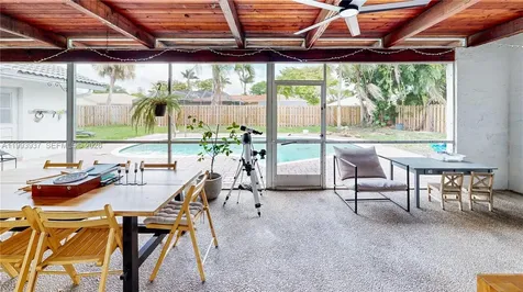 251 NW 92nd Avenue Coral Springs FL 33071