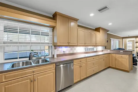 9715 SW 1st Court Coral Springs FL 33071