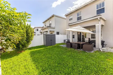 4813 NW 48th Terrace Tamarac FL 33319