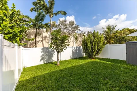 4813 NW 48th Terrace Tamarac FL 33319