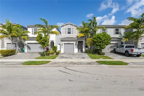 4813 NW 48th Terrace Tamarac FL 33319