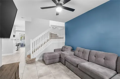 4813 NW 48th Terrace Tamarac FL 33319