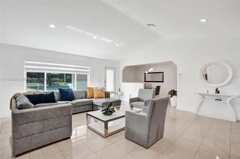 4836 NW 94th Avenue Sunrise FL 33351