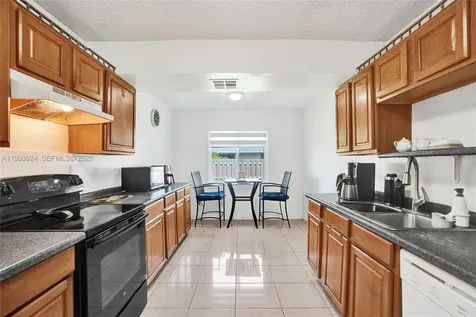 4836 NW 94th Avenue Sunrise FL 33351