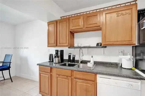 4836 NW 94th Avenue Sunrise FL 33351