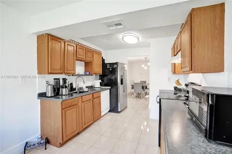 4836 NW 94th Avenue Sunrise FL 33351