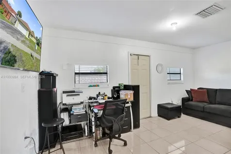 4836 NW 94th Avenue Sunrise FL 33351