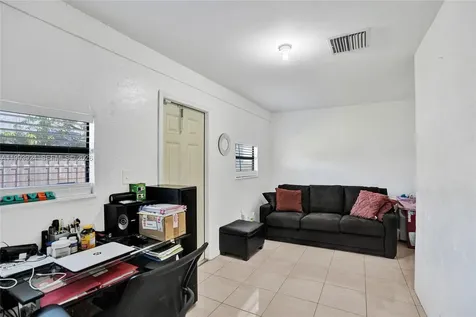 4836 NW 94th Avenue Sunrise FL 33351