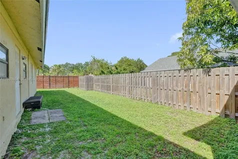 4836 NW 94th Avenue Sunrise FL 33351