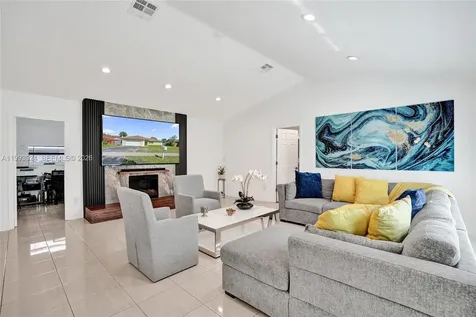 4836 NW 94th Avenue Sunrise FL 33351