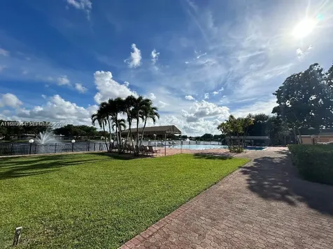 115 Briarwood Circle Hollywood FL 33024