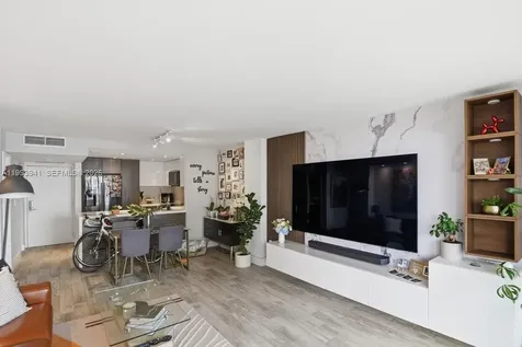 600 NE 36th Street Miami FL 33137