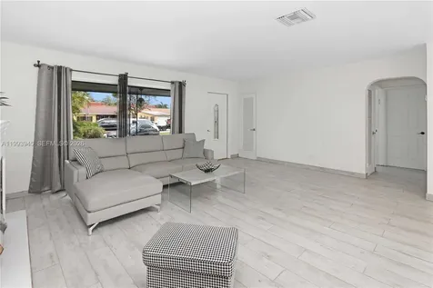 1510 Hayes Street Hollywood FL 33020
