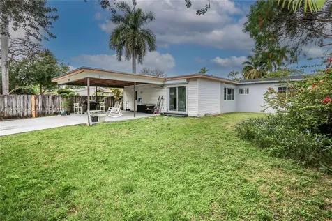 1510 Hayes Street Hollywood FL 33020