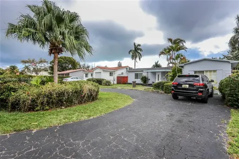 1510 Hayes Street Hollywood FL 33020