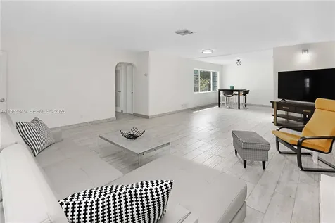1510 Hayes Street Hollywood FL 33020