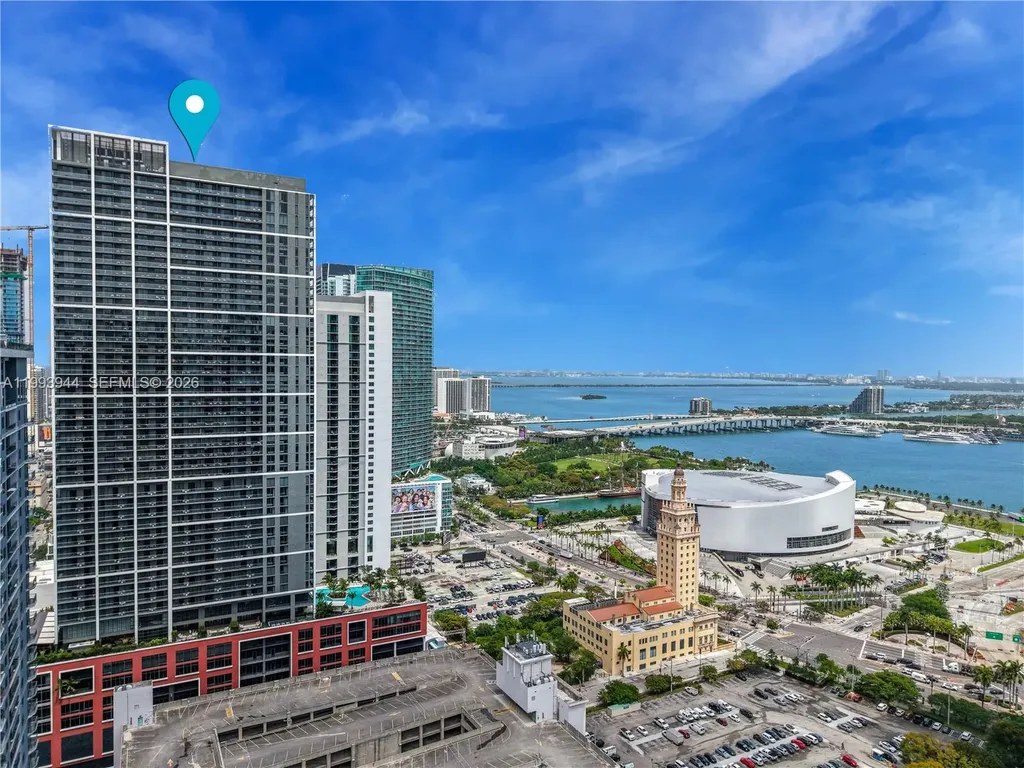 159 NE 6th Street Miami FL 33132