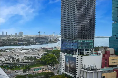 159 NE 6th Street Miami FL 33132