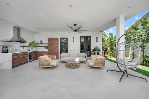 46 NE 162nd Street Miami FL 33162
