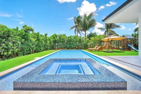 46 NE 162nd Street Miami FL 33162