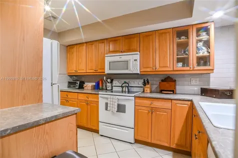 5201 SW 31st Avenue Dania Beach FL 33312