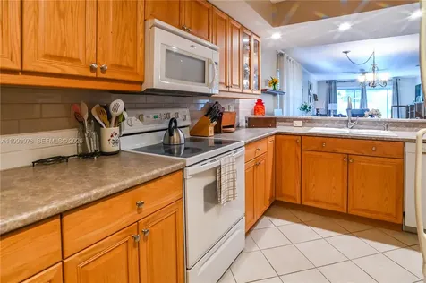 5201 SW 31st Avenue Dania Beach FL 33312